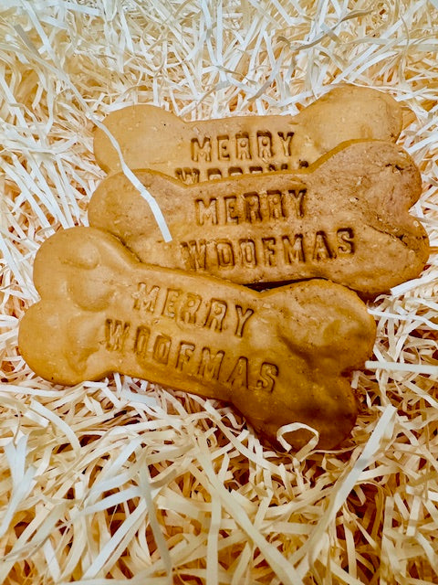Merry Woofmas bone Christmas dog biscuit from Life of Riley